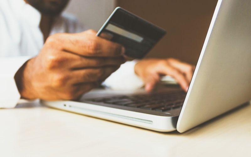 Vietnam E-Commerce Regulations: What Foreign Sellers Must Know